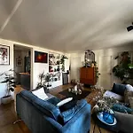 Charmant Appartement Parisien