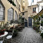 Charmant Appartement Parisien