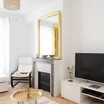 Bright Love Nest Near Montmartre And Pigalle