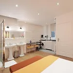 Cosy And Modern Updated Studio