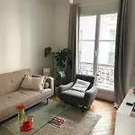 Appartement Haussmannien Au Coeur Du 11E