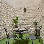 Apartment St Honore By Studio Prestige