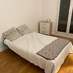 Appartement Proche Du Canal Saint Martin