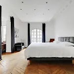 Charme Au Coeur De Paris