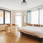 Large Flat Very Close To Montmartre
