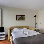 Guestready - Studio Au Parc Des Buttes-Chaumont
