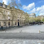 Saint-Louis Apartment - Luxury High End Renovated Apartment - Heart Of Le Marais - Hotel De Ville