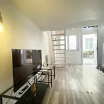 Homely & Charming Parisian Duplex - Near Marais