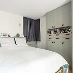 Bastille Nest In Paris