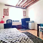 Cozy Apartment Central Paris Le Marais With 1 Separate Bed Room
