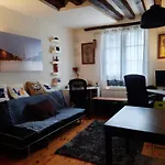 Cozy Apartment Central Paris Le Marais With 1 Separate Bed Room