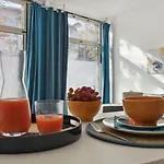 Cosy Renovated Studio In Heart Of Paris Xvieme