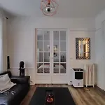 Nice And Cozy 1B Apartment In The Heart Of Paris