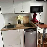 Studio Hyper Centre Paris 14E