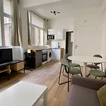 Appartement Renove Proche Grands Boulevards 4P