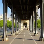 Studio Cosy Proche Metro - Paris 15 -2P