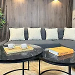 Chic Louvre Apartment
