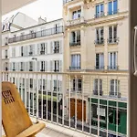 Private Bedroom 2 Near Eiffel Tower, Saint Germain