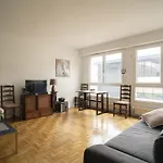 Spacious Studio In The Heart Of Paris