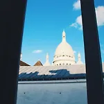Sacre Coeur Flat