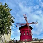 Charming Montmartre Studio