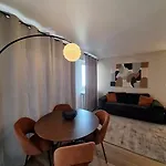 Charmant T2 Renove Avec Balcon - 310B