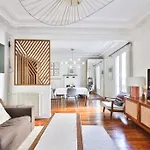 Appartement Chaleureux Au Coeur De Montmartre