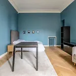 Goodguest- Luxe Trocadero Tour Eiffel 4Pax
