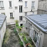 Au Coeur De Montmartre Paris Lovers