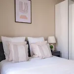 Luxueux Appartement A Moquet