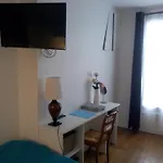 Belle Chambre Avec Sanitaires Privatifs