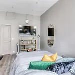 Le Charme Parisien Jo Paris 2024