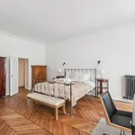 Le Marais & Hotel De Ville - 4Br - Cityapartmentstay