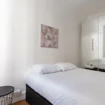 Big Apartment 2Br Arc De Triomphe 4-6P