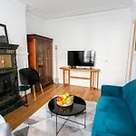 Marche 2Br Cosy