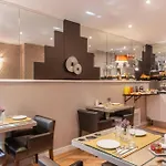 Hotel Galileo Champs Elysees