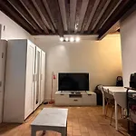 *Studio*Center Of Paris*Ideal Couple*