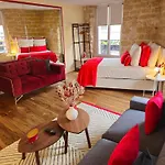 Moulin Rouge-Charmant Appartement