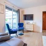 Appartement Moderne Champs-Elysees