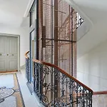 Sublime Apartment Montaigne Arc De Triomphe By Studioprestige