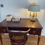 Appartement Paris 7Eme Invalides/ Tour Eiffel 1Er Etage