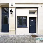 Urban Flat 05 - Spacious 1 Bedroom Parisian Flat