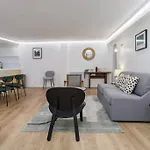 Spacious Apartment In Opera With 3Bdr For 6Pax