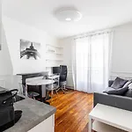 Guestready - Apt. Cosy Et Confortable Dans Le 10E