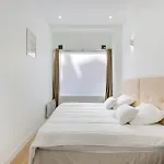 Sublime 2 Bedroom Flat In Paris