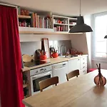 Appart D\'Artiste Au Coeur De Paris