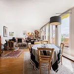GuestReady - Stunning 3 Bed Apt wBalcony near Champs Elysées