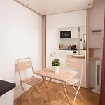Super Central Mini Studio - 2 Pax, Murphy Bed