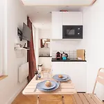 Super Central Mini Studio - 2 Pax, Murphy Bed