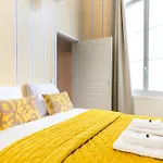 Luxury Typical Parisian Flat - 5 Min From Louvre